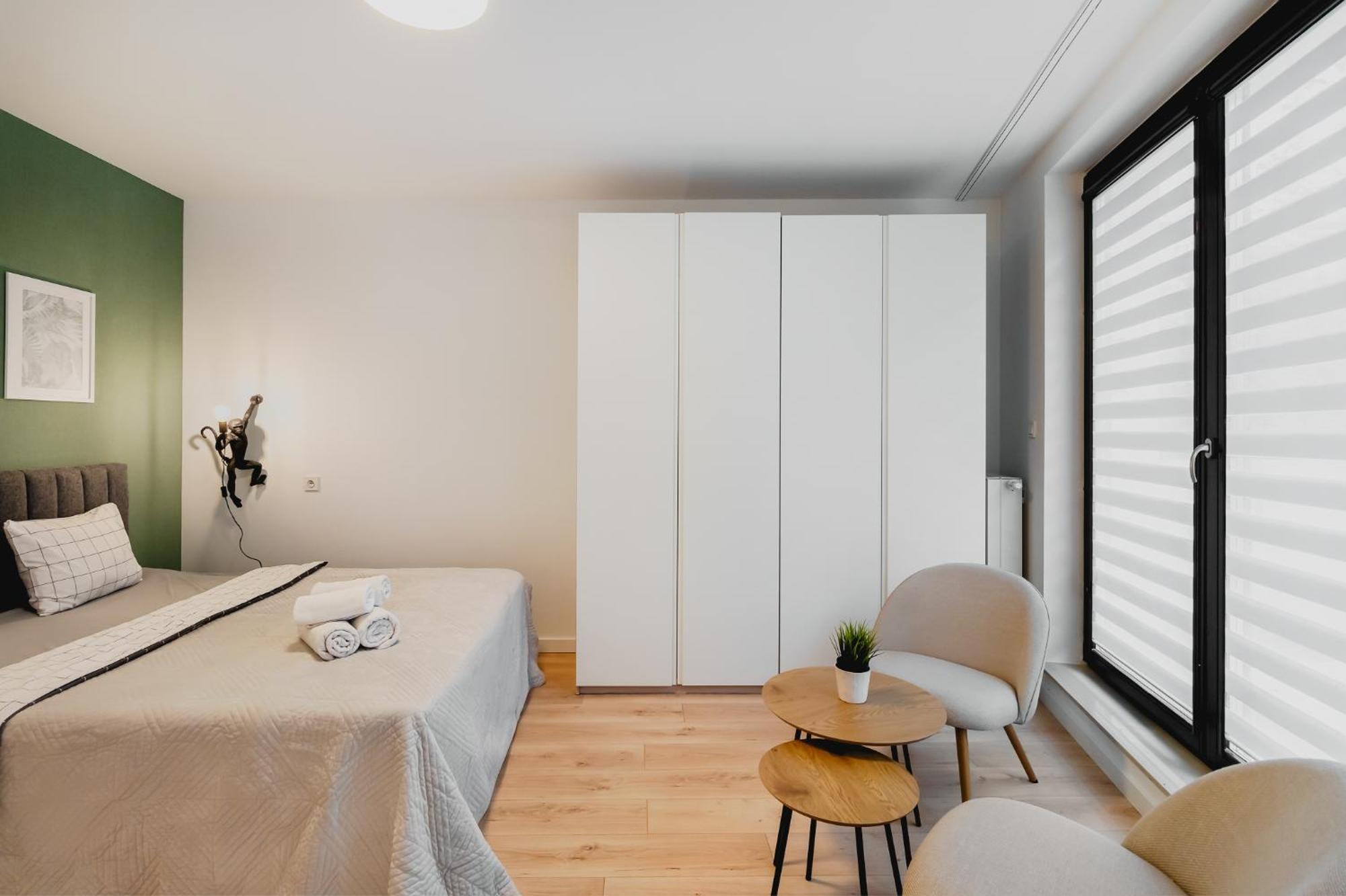 - Great Location-cozy With Balcony - Towarowa Apartment Warsaw